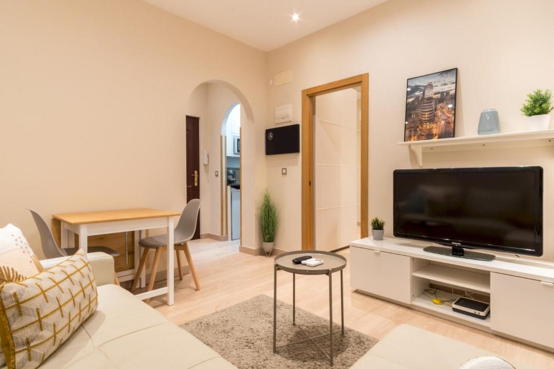 Acogedor Y Moderno - 1Dormitorio 1Bano - Imperial Madrid Buitenkant foto