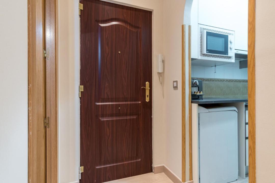 Acogedor Y Moderno - 1Dormitorio 1Bano - Imperial Madrid Buitenkant foto