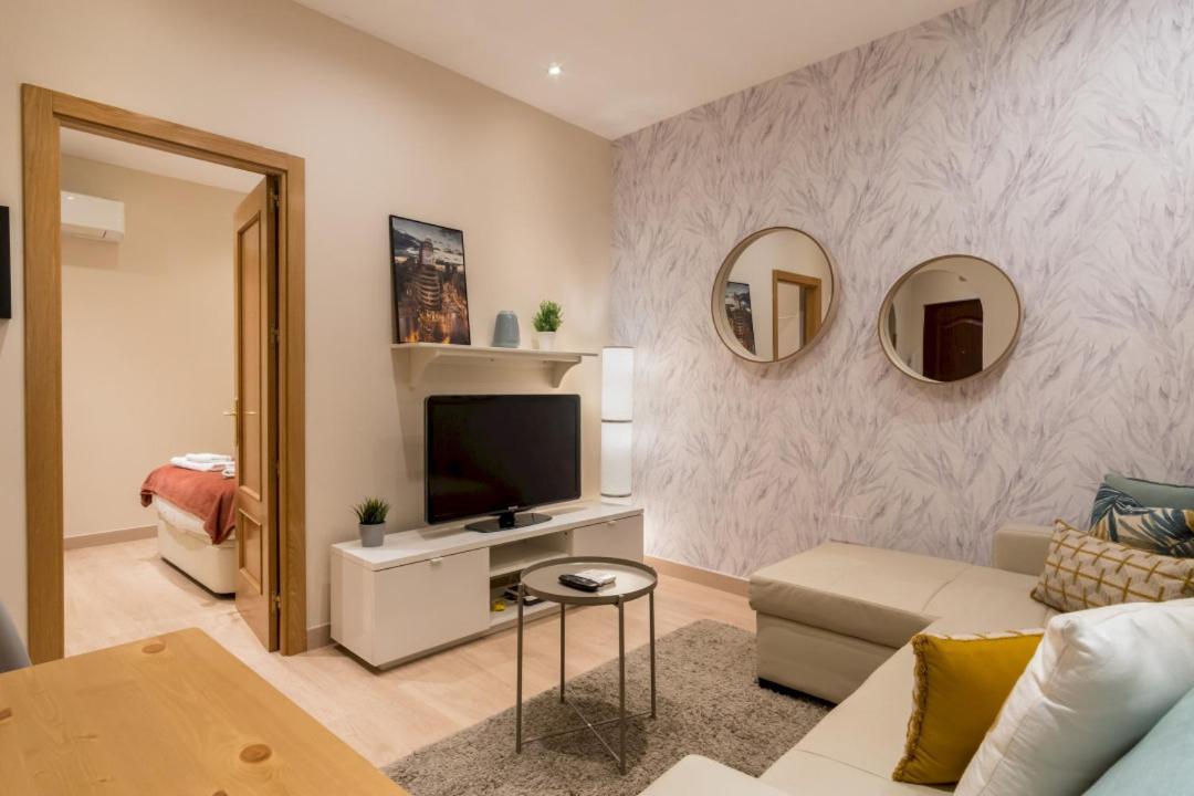 Acogedor Y Moderno - 1Dormitorio 1Bano - Imperial Madrid Buitenkant foto